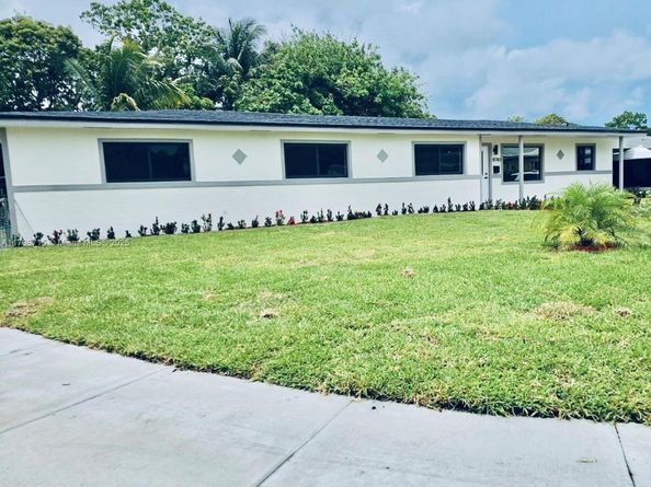 18740 NW 19th Ave, Miami Gardens FL 33056