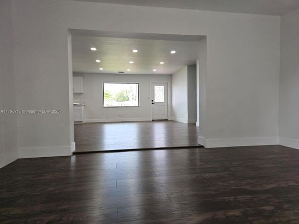 18740 NW 19th Ave, Miami Gardens FL 33056
