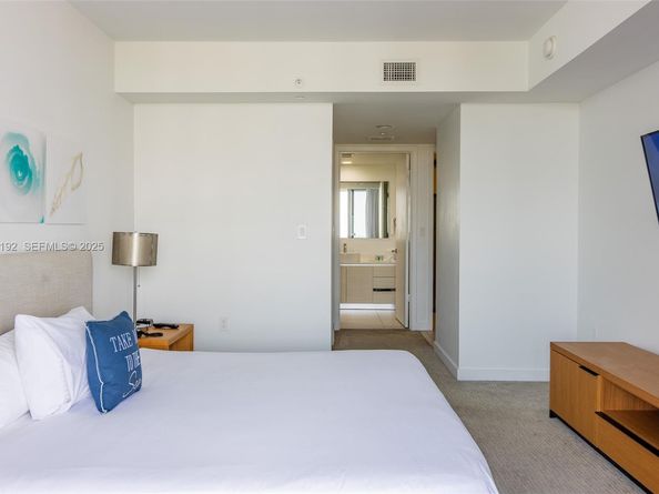 2602 E Hallandale Beach Blvd R708, Hallandale Beach FL 33009