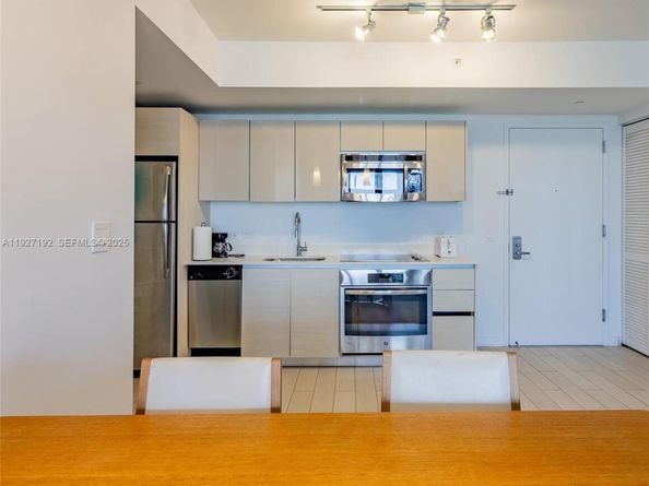 2602 E Hallandale Beach Blvd R708, Hallandale Beach FL 33009