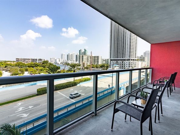 2602 E Hallandale Beach Blvd R708, Hallandale Beach FL 33009