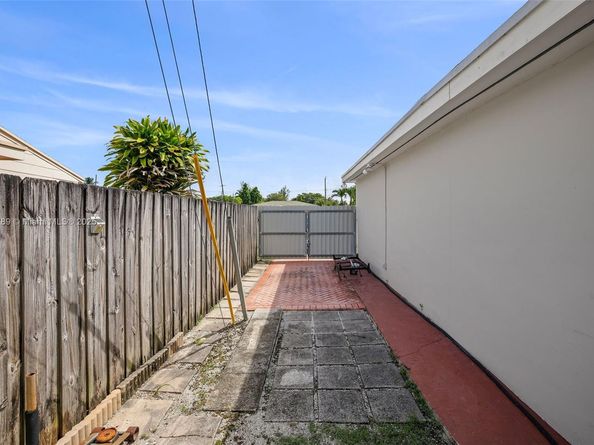 7550 SW 28th St Rd, Miami FL 33155