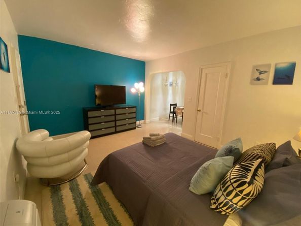 503 75th St 7504, Miami Beach FL 33141