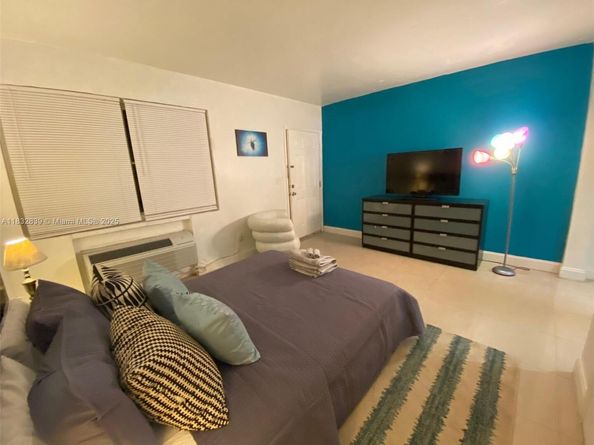 503 75th St 7504, Miami Beach FL 33141