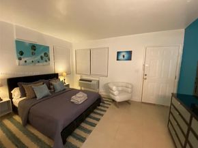 503 75th St 7504, Miami Beach FL 33141