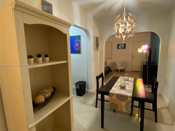 503 75th St 7504, Miami Beach FL 33141