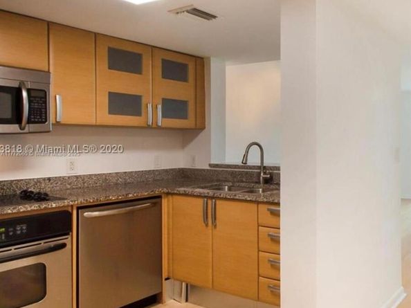 2101 Brickell Ave 1803, Miami FL 33129