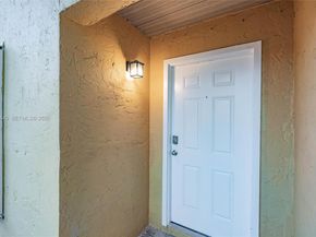 2042 Cross Breeze Dr, Wellington FL 33414