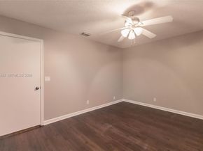 2042 Cross Breeze Dr, Wellington FL 33414