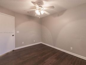 2042 Cross Breeze Dr, Wellington FL 33414