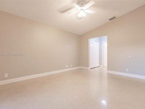 2042 Cross Breeze Dr, Wellington FL 33414