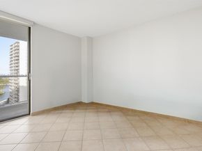 3731 N Country Club Dr 1421, Aventura FL 33180