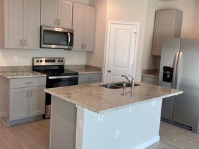 5629 Mentmore Dr, Mangonia Park FL 33407