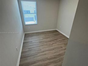 5629 Mentmore Dr, Mangonia Park FL 33407