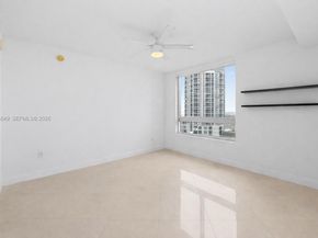 90 SW 3rd St 1608, Miami FL 33130