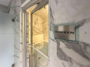 90 SW 3rd St 1608, Miami FL 33130