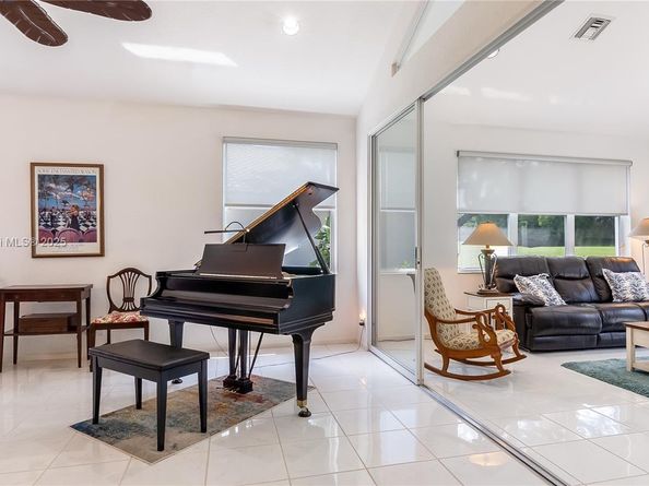 11893 Fountainside Cir, Boynton Beach FL 33437