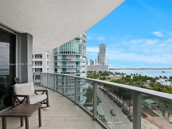 488 NE 18th St. 715, Miami FL 33132