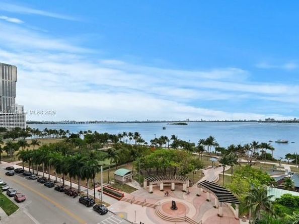 488 NE 18th St. 715, Miami FL 33132