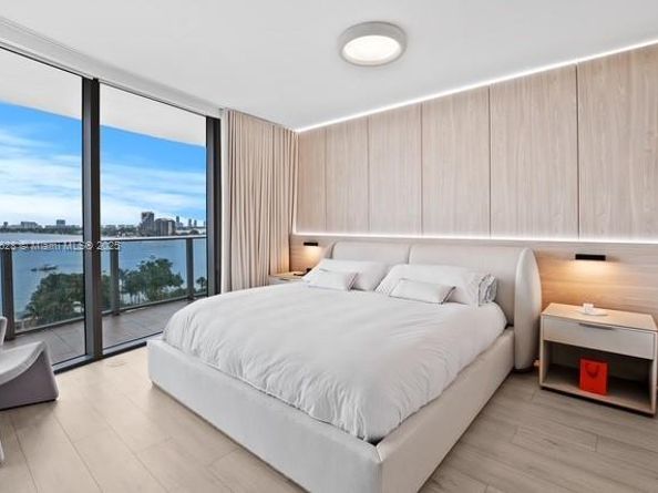 488 NE 18th St. 715, Miami FL 33132