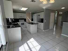 9145 Picot Ct, Boynton Beach FL 33472