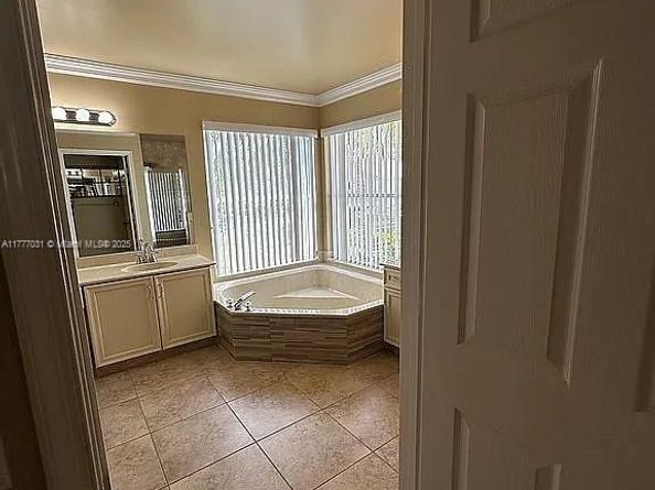 9145 Picot Ct, Boynton Beach FL 33472
