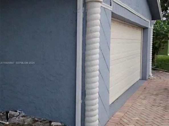 7601 Kimberly Blvd, North Lauderdale FL 33068