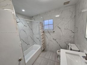 5753 NW 98th Ave, Doral FL 33178