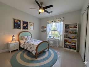 5753 NW 98th Ave, Doral FL 33178