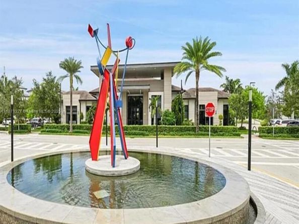 8167 NW 41st St E406, Doral FL 33166
