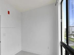 8167 NW 41st St E406, Doral FL 33166