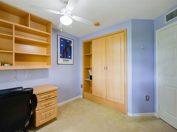 2811 NE 185th St 801, Aventura FL 33180