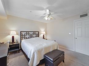 2811 NE 185th St 801, Aventura FL 33180