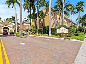 2811 NE 185th St 801, Aventura FL 33180