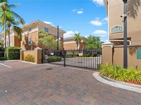 2811 NE 185th St 804, Aventura FL 33180