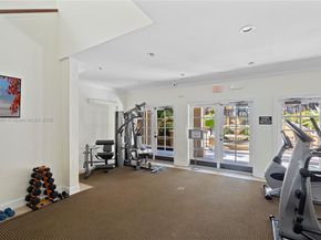 2811 NE 185th St 804, Aventura FL 33180