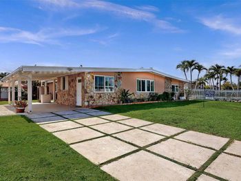 5010 SW 111th Ave