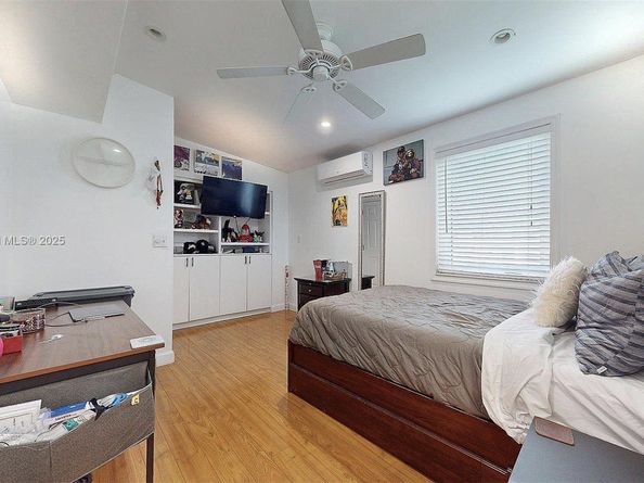 5010 SW 111th Ave, Miami FL 33165