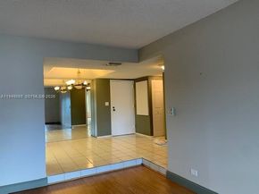 3710 Inverrary Dr 3K, Lauderhill FL 33319