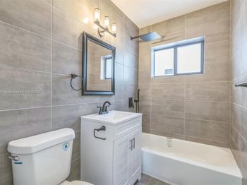 9055 NW 33rd Avenue Rd