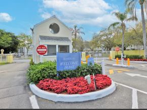 3453 NW 44th St 104, Oakland Park FL 33309