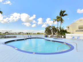 3453 NW 44th St 104, Oakland Park FL 33309