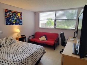 16175 Golf Club Rd 308, Weston FL 33326