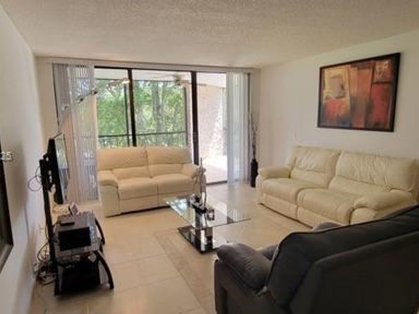 16175 Golf Club Rd 308, Weston FL 33326