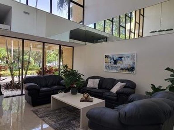 16175 Golf Club Rd 308, Weston FL 33326