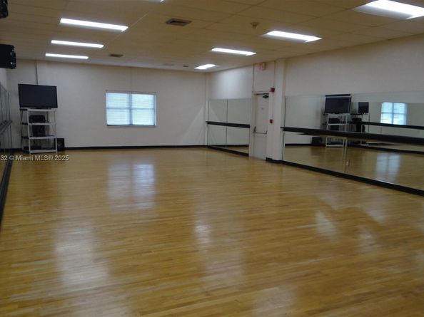 16175 Golf Club Rd 308, Weston FL 33326