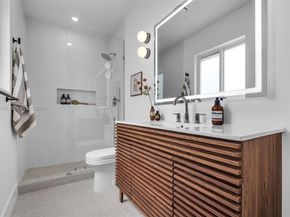 4401 NE 13th Ave, Oakland Park FL 33334