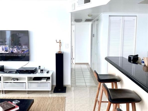 7135 Collins Ave 1806, Miami Beach FL 33141