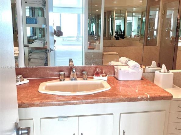 7135 Collins Ave 1806, Miami Beach FL 33141
