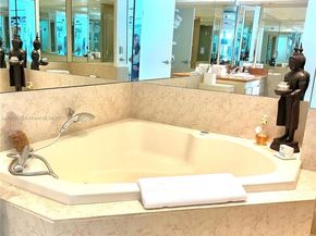 7135 Collins Ave 1806, Miami Beach FL 33141